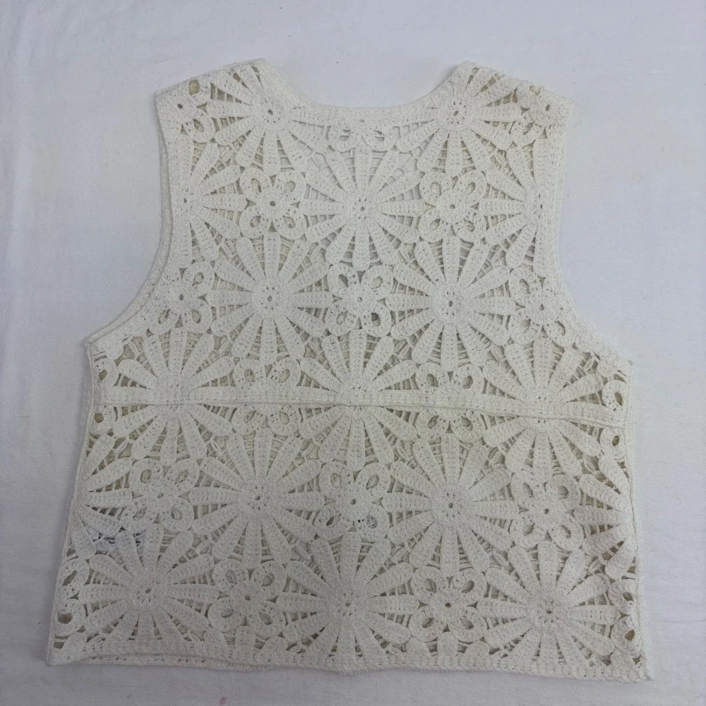 Art Class Crochet Vest Girls Medium 8 White Floral Button Up Boho Cottagecore